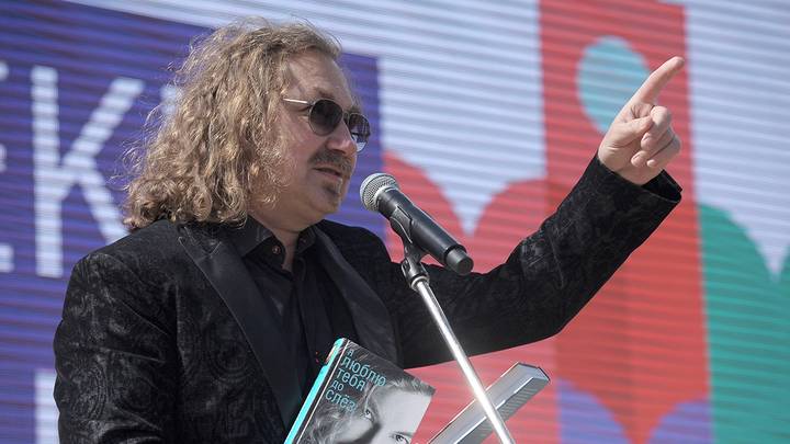 Игорь Николаев зарегистрировал товарный знак «Выпьем за любовь» Игорь Николаев зарегистрировал товарный знак «Выпьем за любовь»