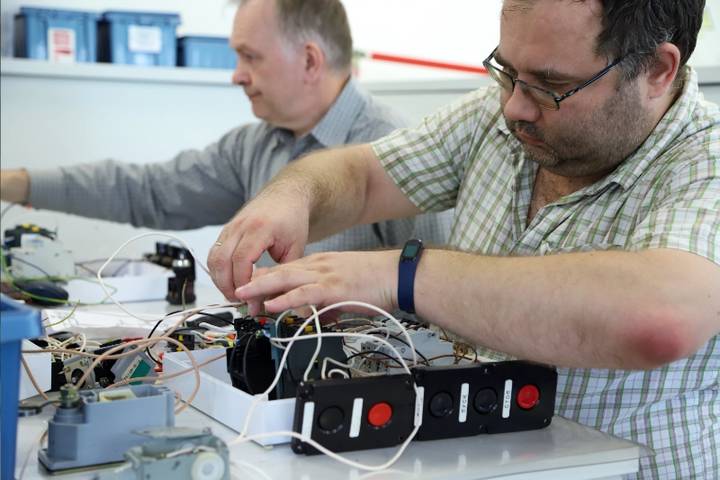 Есть спрос — создаем предложение: пройти переквалификацию и найти работу помогут в центре «Профессионал»