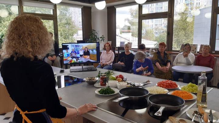 Активисты кулинарных клубов центров московского долголетия собираются на осенние встречи