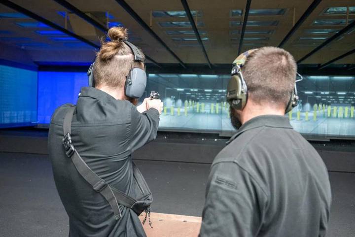 Стрелковый клуб открыл свои двери для профессионалов, любителей и охотников