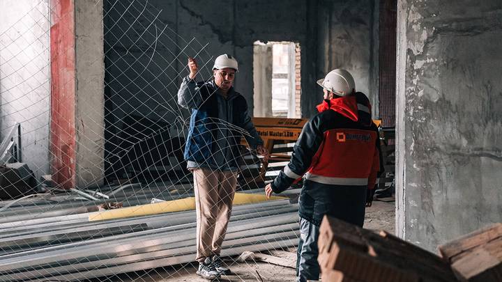 В Минстрое предложили привлечь безработных граждан к работе на стройках