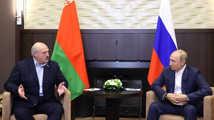 Путин и Лукашенко обсудили по телефону двустороннее сотрудничество