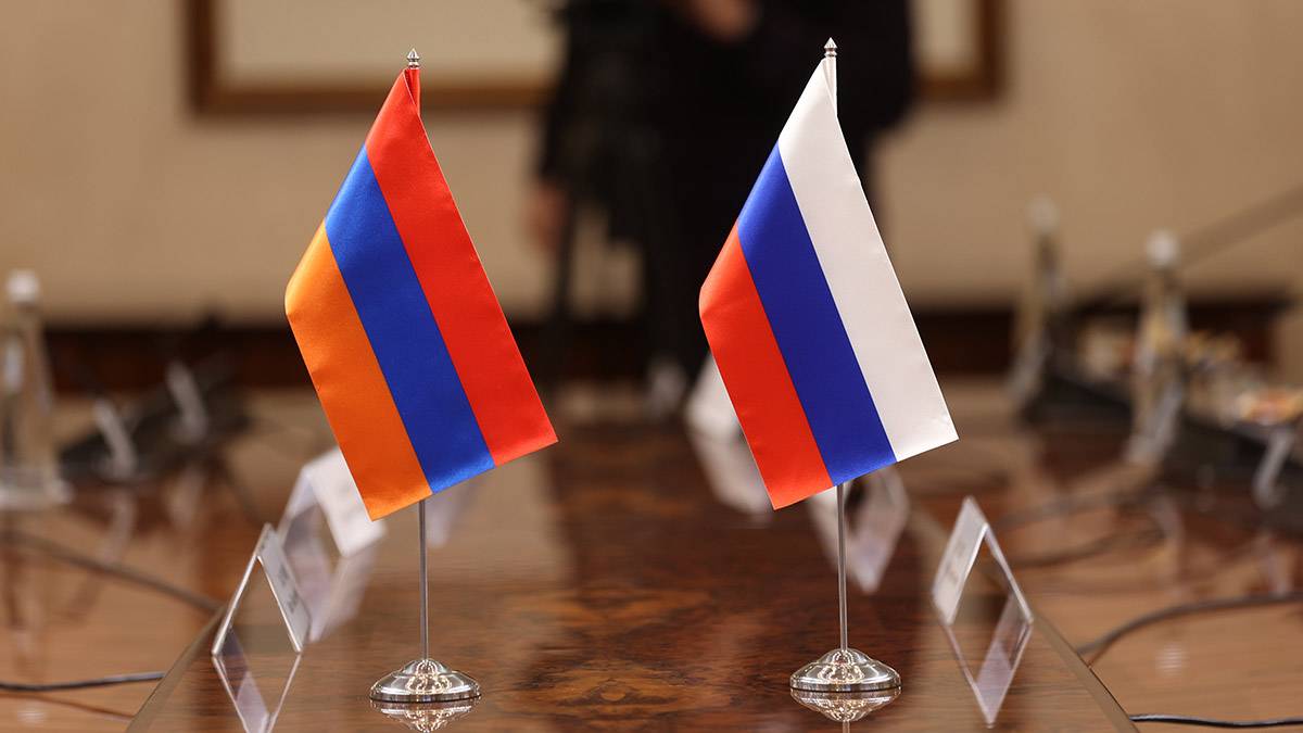 Командующего Объединенной группировкой войск Армении и России Парваняна отправили в отставку