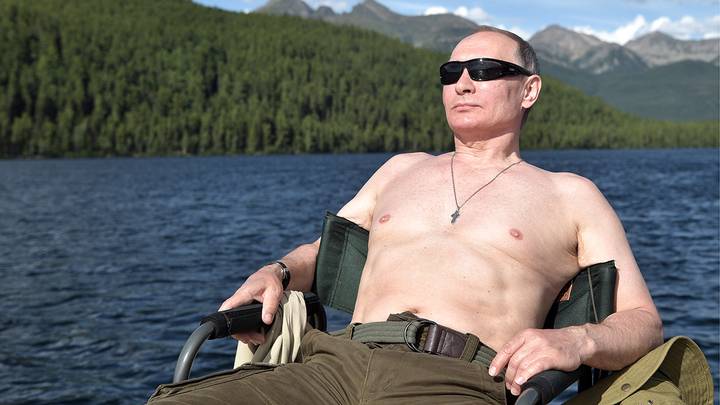Владимир Путин во время отдыха. Республика Тыва, 2017 год / Фото: Алексей Никольский / ТАСС