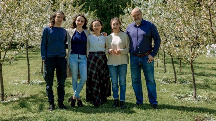 Многодетные отцы: как работники столичной соцзащиты помогают семьям с детьми