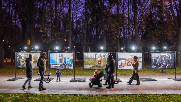 Две фотовыставки о работе городских служб открылись в Москве