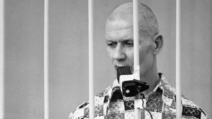 30 лет назад Чикатило приговорили к расстрелу: что мешало поймать самого известного советского маньяка