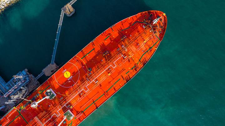 США продлили срок на разгрузку нефти из России без «потолка цен»