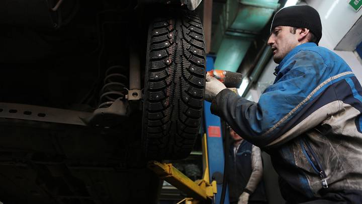 Как правильно хранить шины и диски: подготовка, условия хранения и частые ошибки