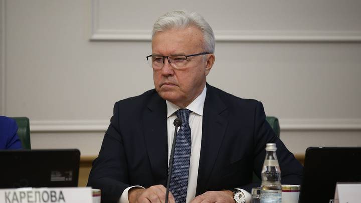 Сына губернатора Красноярска Артема Усса выпустили под домашний арест