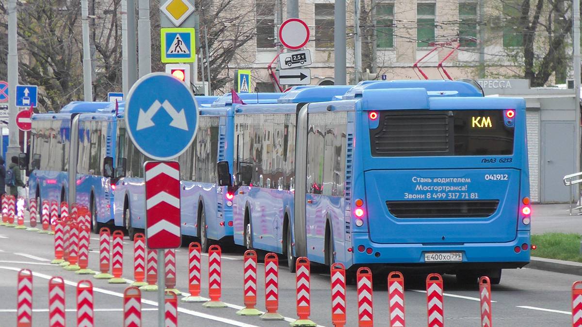 Маршруты ряда автобусов продлят из-за закрытия участка Замоскворецкой линии метро 
