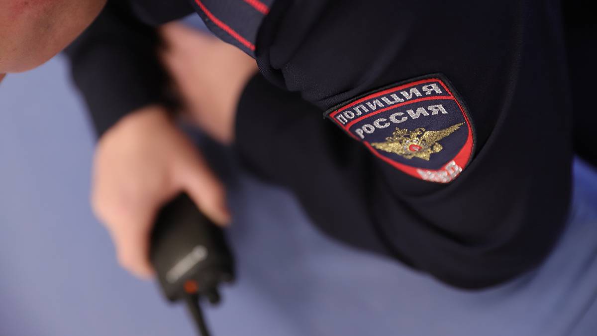 Пьяный мужчина напал на сотрудника полиции на юго-востоке Москвы