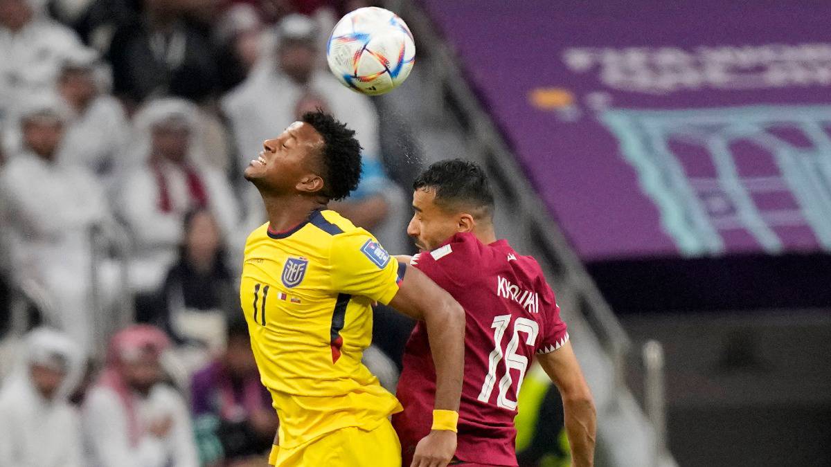 Скандалы громче футбола: власти Катара диктуют свои правила на мундиале