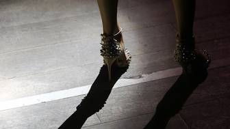 Трансгендеры* напали на россиянина в Таиланде и разбили ему голову шпильками