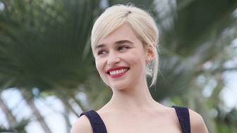 Украинцы начали отменять британскую актрису Эмилию Кларк за русский язык