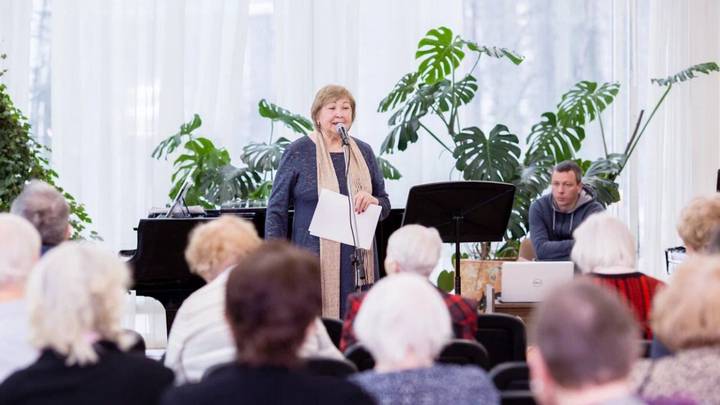 В геронтологическом центре заботятся о ветеранах сцены более 100 лет