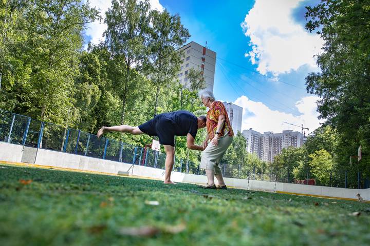 Спортивные игры, борьба и тир: какие занятия проекта «Московское долголетие» могут заинтересовать мужчин