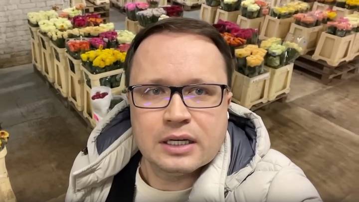 Слетевшая крыша и искрящий генератор: что известно о пожаре на площади трех вокзалов