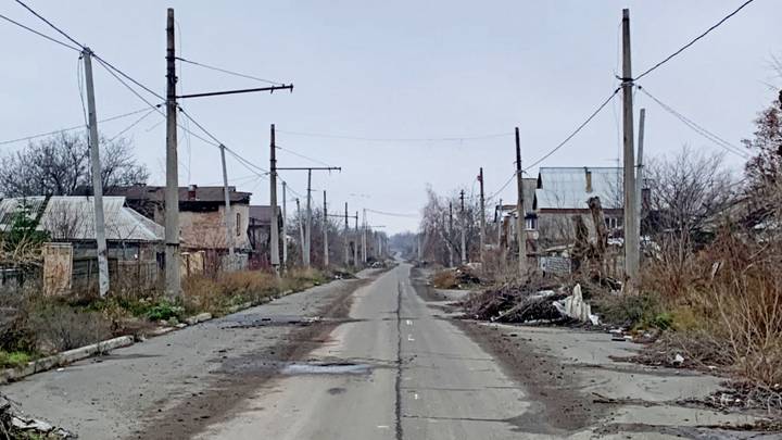 Линия фронта пролегла по улицам и душам