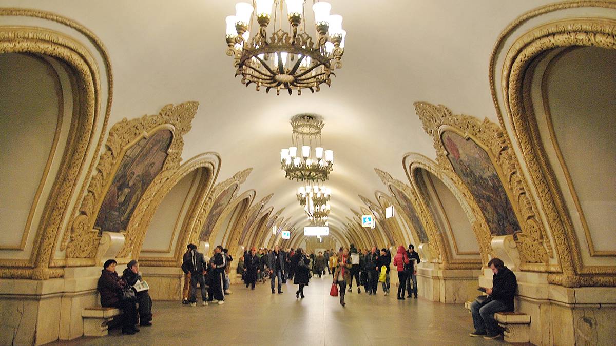 Эскалатор на станции «Киевская» Кольцевой линии метро закроют на месяц