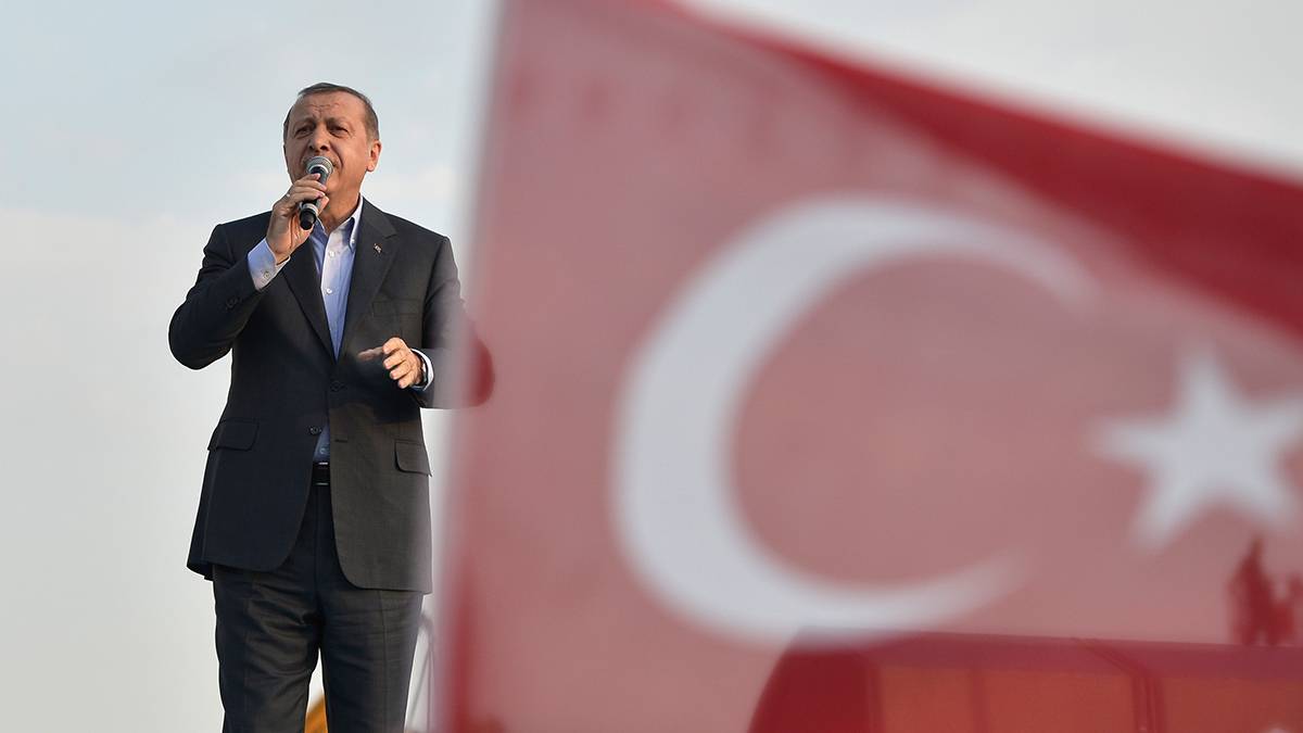 Эрдоган лидирует после обработки большинства бюллетеней на выборах в Турции