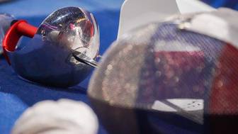 Российских юниоров допустили до турниров по фехтованию с флагом и гимном