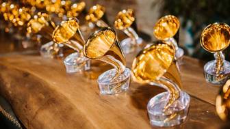 Названы имена ведущих церемонии «Золотой граммофон — 2025»