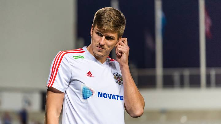 КДК РФС дисквалифицировал нападающего ФК «Спартак» Соболева на четыре матча КДК РФС дисквалифицировал нападающего ФК «Спартак» Соболева на четыре матча