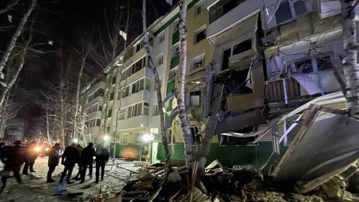 Семь человек остаются пропавшими без вести после взрыва газа в Нижневартовске