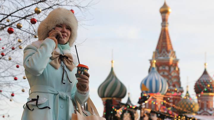 Синоптики пообещали теплую и снежную погоду в Москве 9 декабря