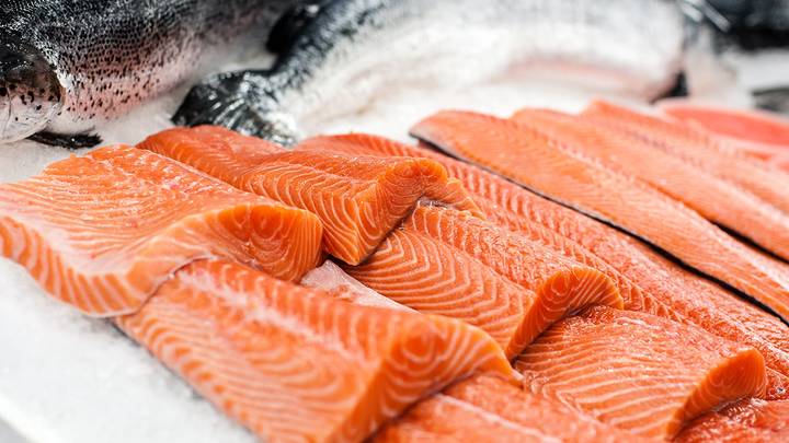 Диетолог Соломатина назвала продукты, которые помогут быстрее выздороветь при гриппе или COVID-19