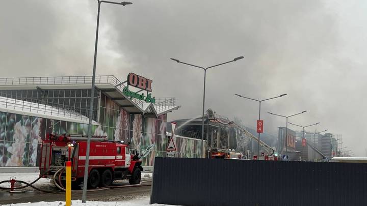 СК возбудил дело по факту пожара в гипермаркете OBI