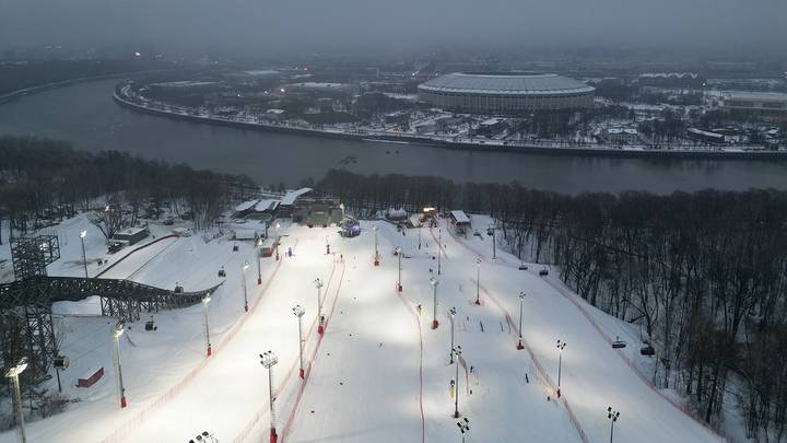 Воробьевы горы москва ночью фото