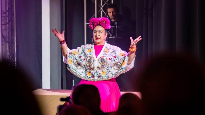 Художницу Фриду Кало сыграла Любовь Корнилова