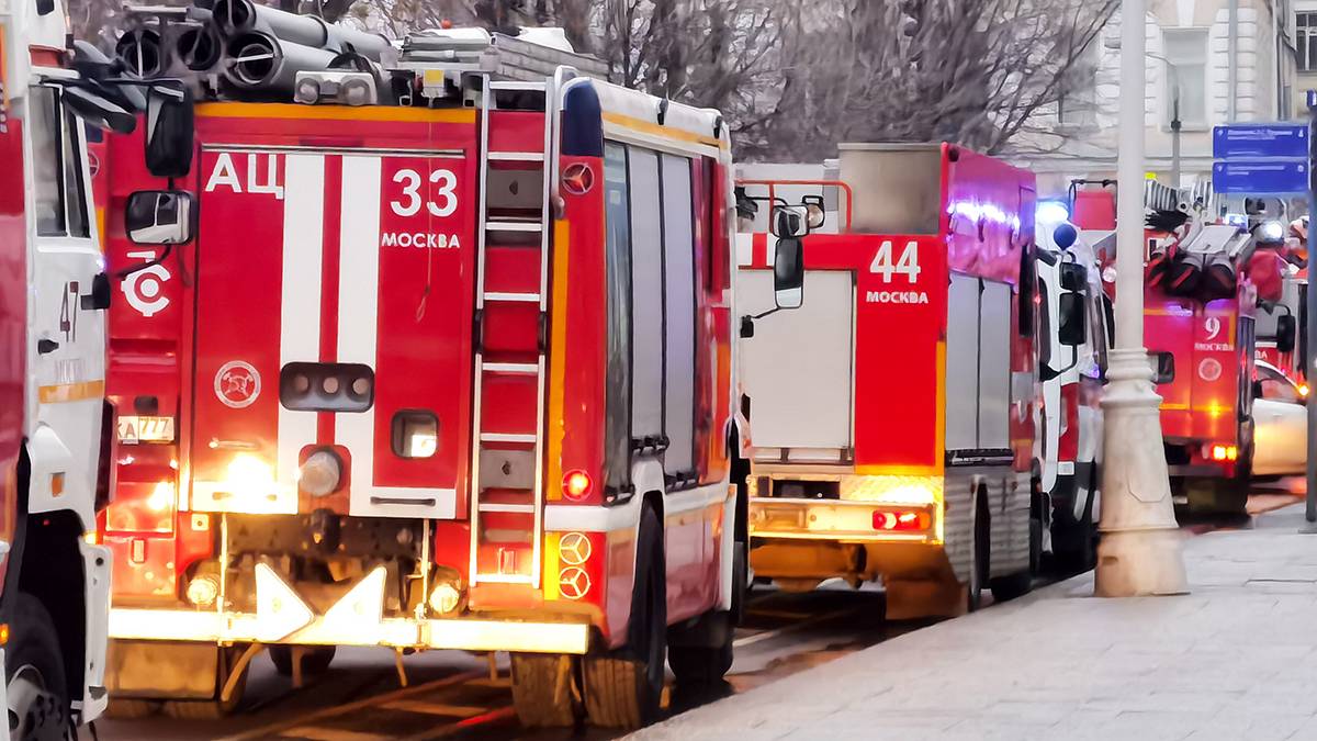 Пожар произошел на стройплощадке в центре Москвы