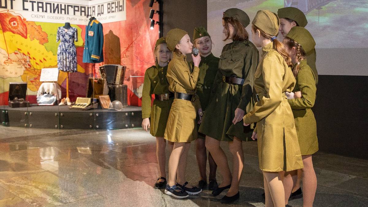 Школьники показали спектакль о «ночных ведьмах» в Музее Победы