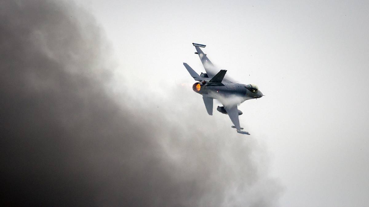 Американский истребитель F-16 потерпел крушение в Нью-Мексико