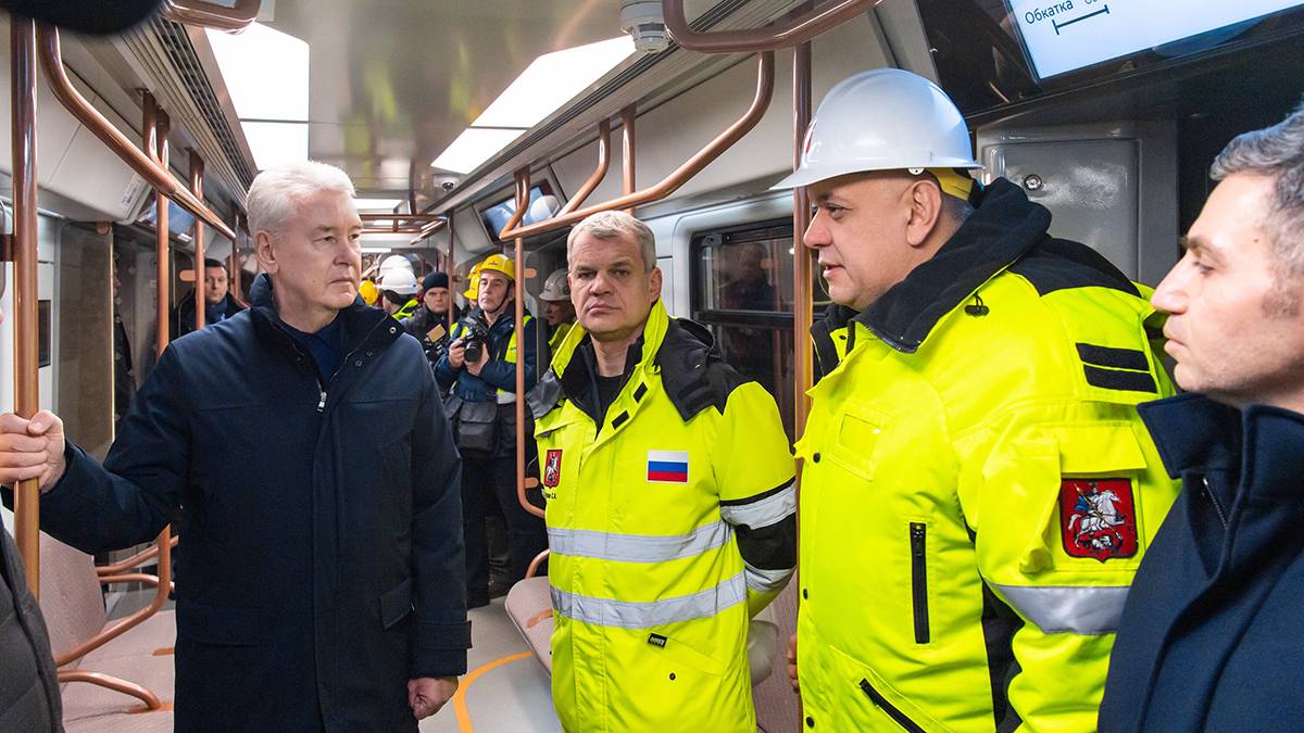 Собянин: В 2023 году город закупит около 300 вагонов поезда метро «Москва-2020» 