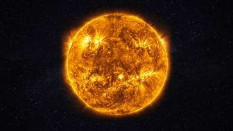 На Солнце впервые за три дня произошла мощная вспышка