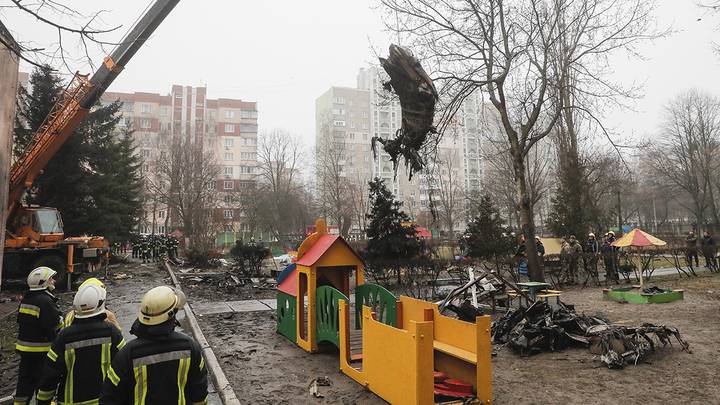 МВД Украины опубликовало список погибших при крушении вертолета в Броварах