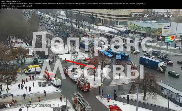 Движение с Каширского шоссе перекрыли после пожара на станции «Каширская»