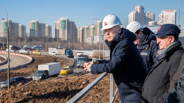 Собянин: До конца 2024 года в ТиНАО введут в эксплуатацию 70 километров автодорог