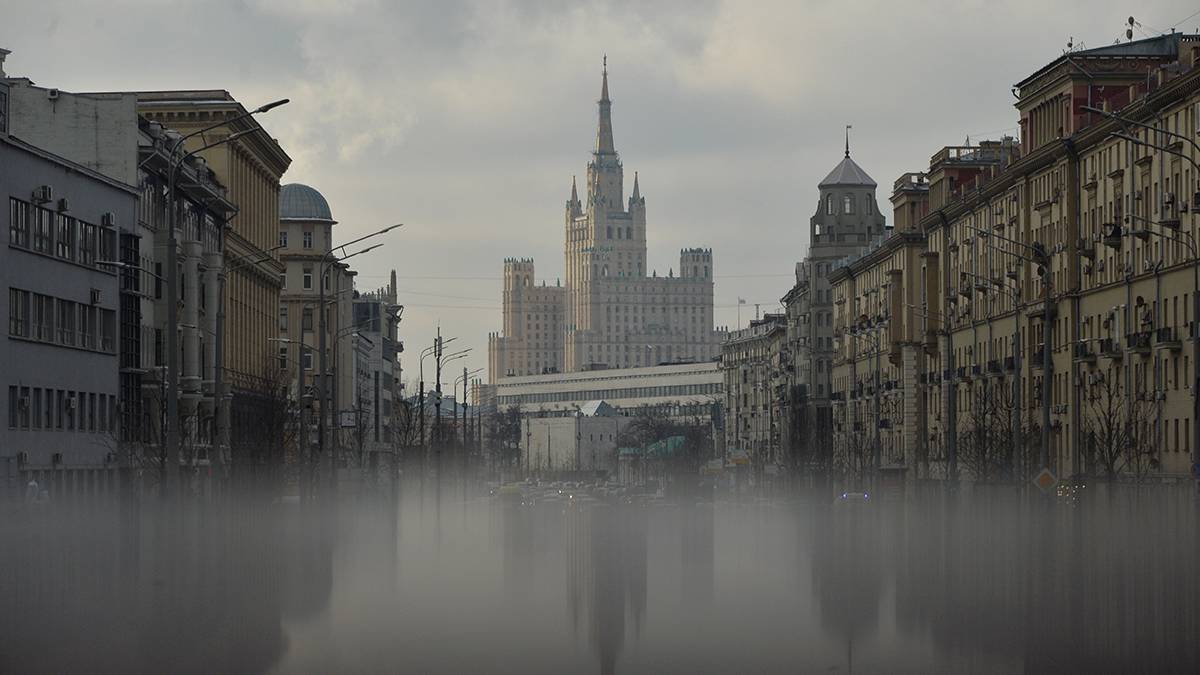 Городские службы предупредили о вероятности формирования смерчей в Москве