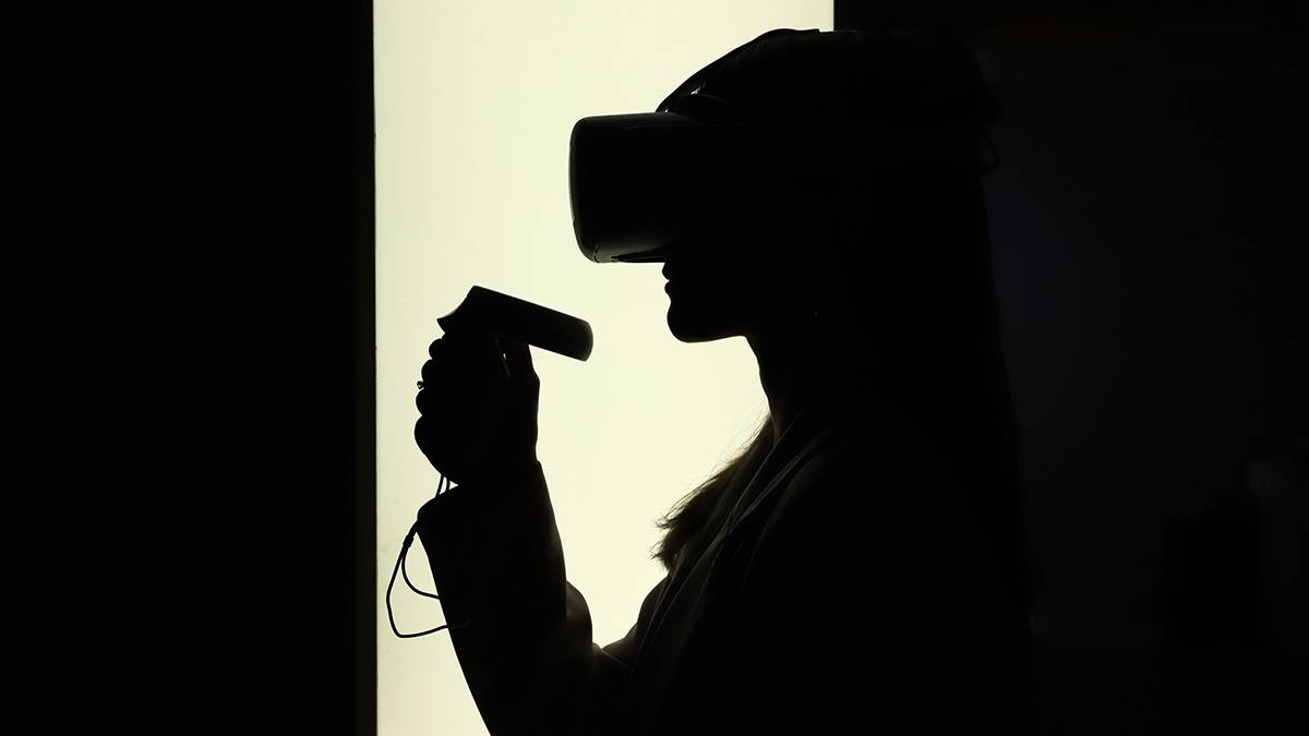 Головные боли, головокружение, тошнота: опасно ли использовать очки виртуальной реальности
