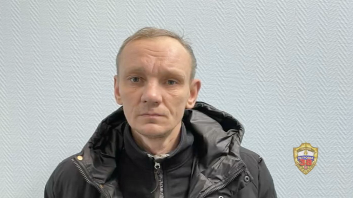 Мужчина украл рюкзак у посетителя букмекерской конторы в центре Москвы