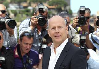 Психиатр Жесткова объяснила, что могло стать причиной развития деменции у Брюса Уиллиса Психиатр Жесткова объяснила, что могло стать причиной развития деменции у Брюса Уиллиса