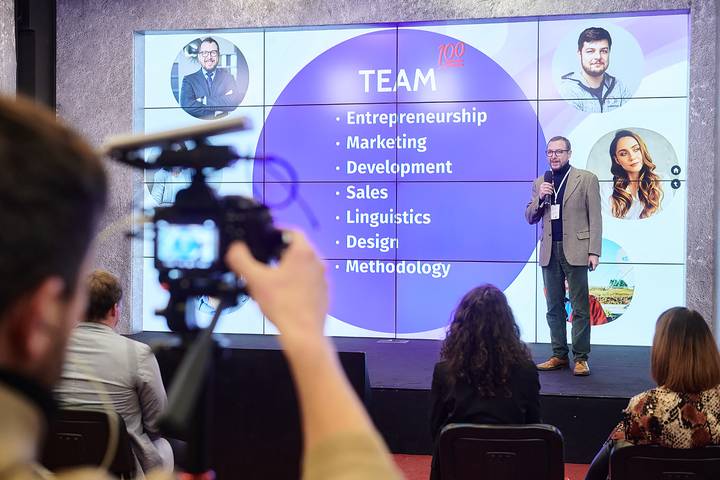 Заммэра Сергунина подвела итоги экспортных акселерационных программ 2022 года