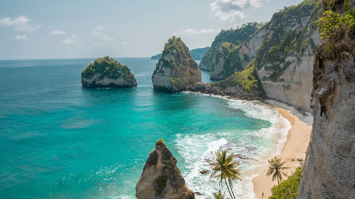 Власти Индонезии решили выдавать «золотые визы» для привлечения туристов