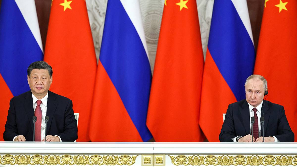 Ушаков: Путин и Си Цзиньпин в Пекине обсудят сотрудничество в ООН и БРИКС