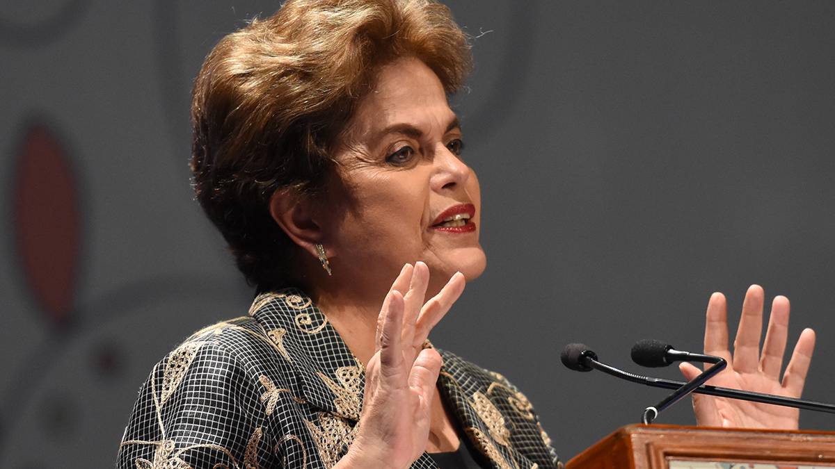 Экс-президент Бразилии Русеф избрана новым президентом банка БРИКС